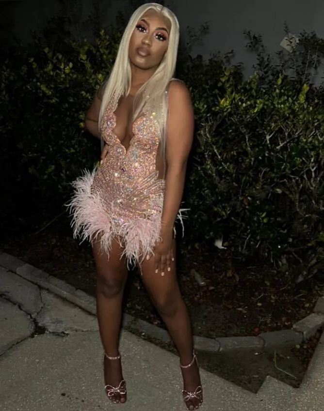 Sparkly Pink Short Prom Homecoming Dresses for Black Girl Diamond Feather Birthday Gala Gown