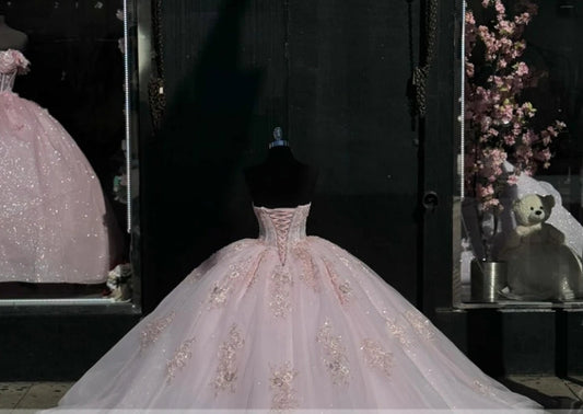 Cute Light Pink Wedding Lace Applique Ball Gown Quinceanera Dresses Beaded Sweet 16 Dress Birthday