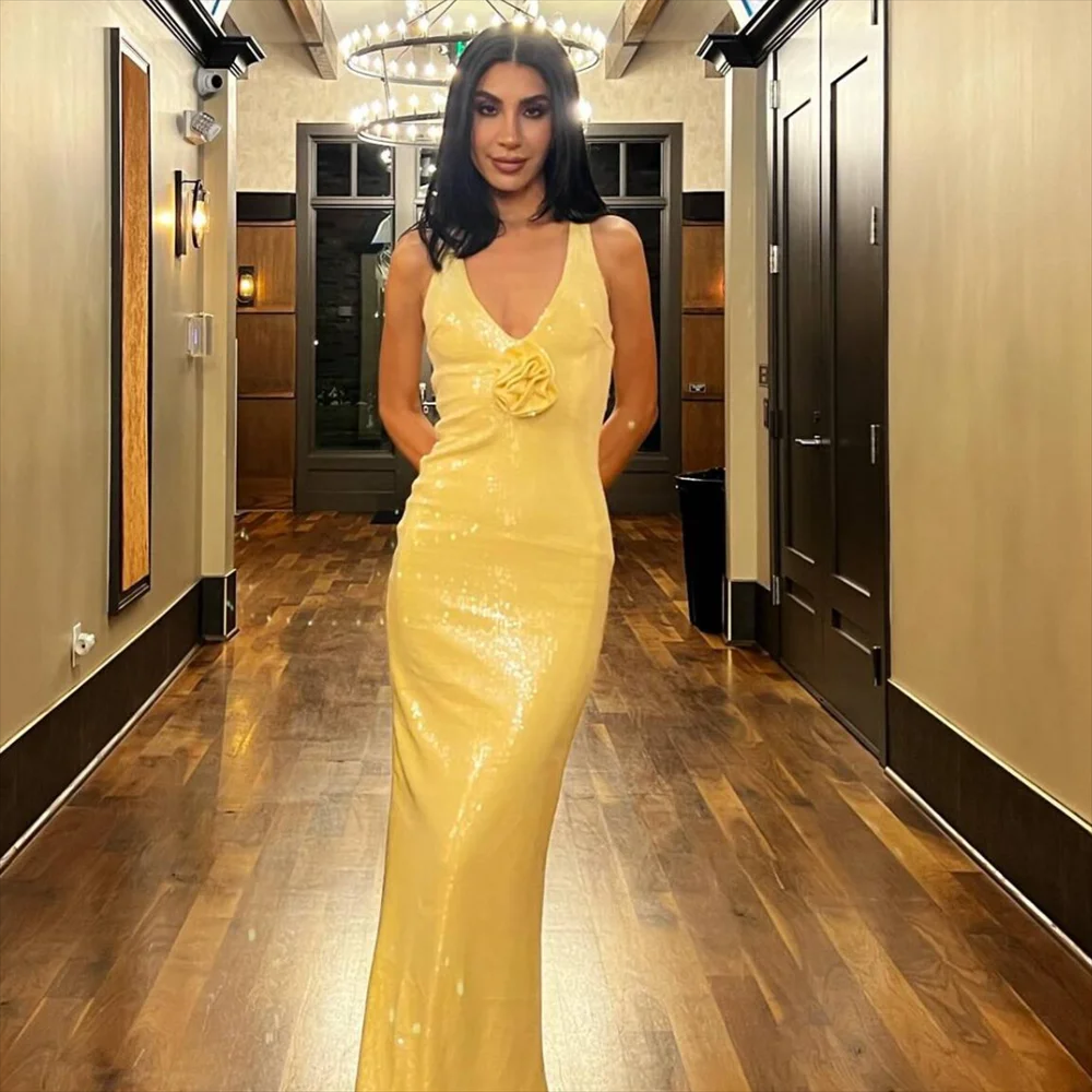 Women's Fashion and Temperament Sequin Decoration, Hanging Neck, Sexy Dress