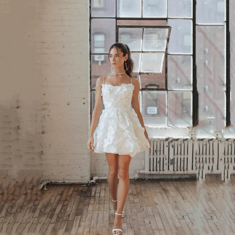 Morden White Satin Shor Wedding Dress Sexy Strapless Spaghetti Strap Elegant Dresses For Women Pleat Flower Bcakless Gowns