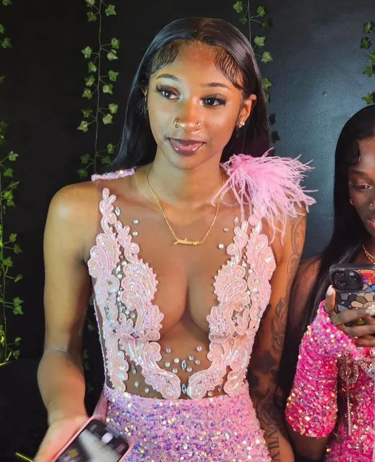 Luxury Short Pink Prom Homecoming Dress with Train Applique Crystal Black Girl Birthday Celebrity Gown