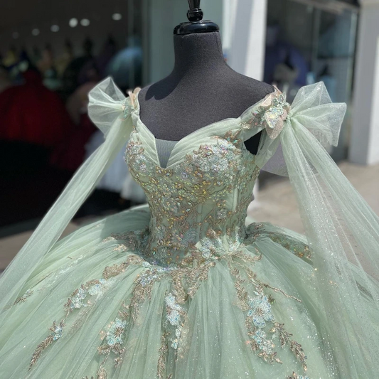 Sage Green Tulle Quinceanera Dresses Sweetheart Beads Applique Lace With Cape Ball Gown Sweet Sixteen Dress Gowns vestidos de 15