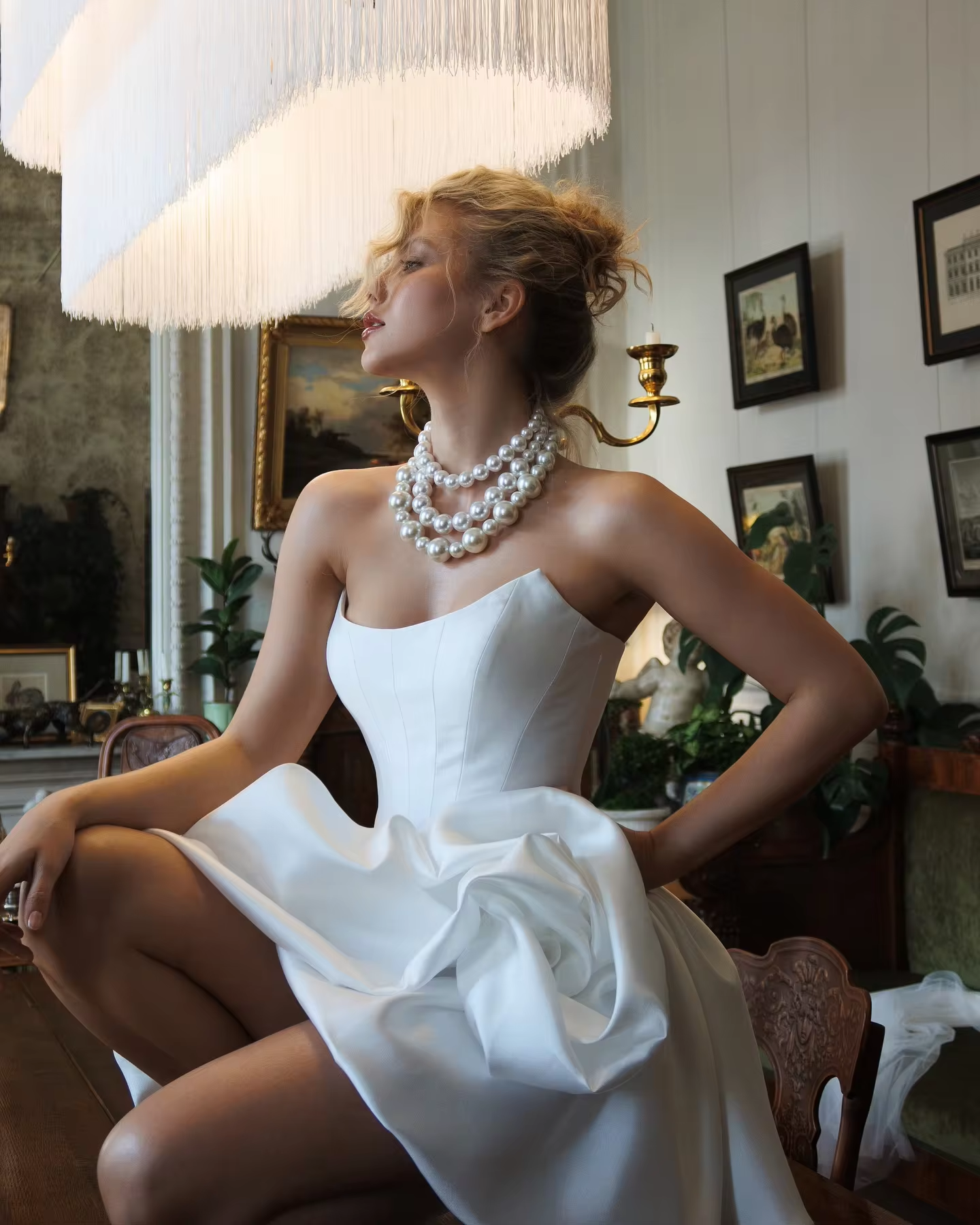 Simple Fashion Short Bridal Dress Couture White Satin Mini Length Wedding Gown Ruffled Flower Bridal Formal Party Dresses