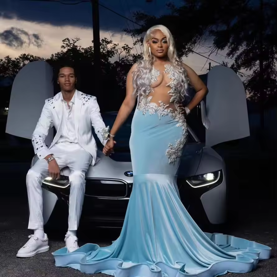 Sky Blue Velvet African Prom Dress for Women Sheer Mesh Luxury Pearls Applique Black Girl Evening Reception Birthday Gown