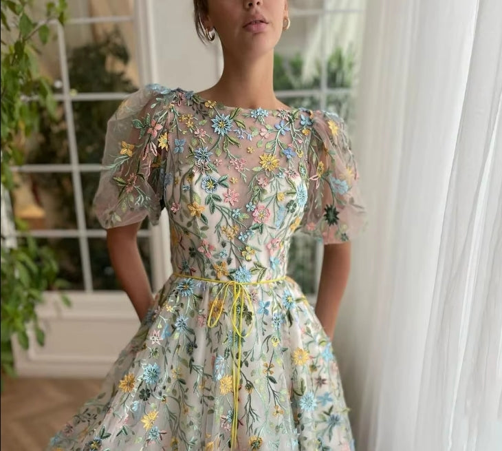 Customized Elegant Embroidery Lace Appliques Prom Dresses Puff Sleeves A-Line Long Wedding Party Gowns O-Neck Evening Dress