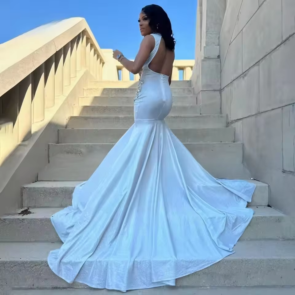 Glitter 2025 Silver Mermaid Long Prom Dresses For Black Girls Crystal Beading Formal Evening Party Gown Formal