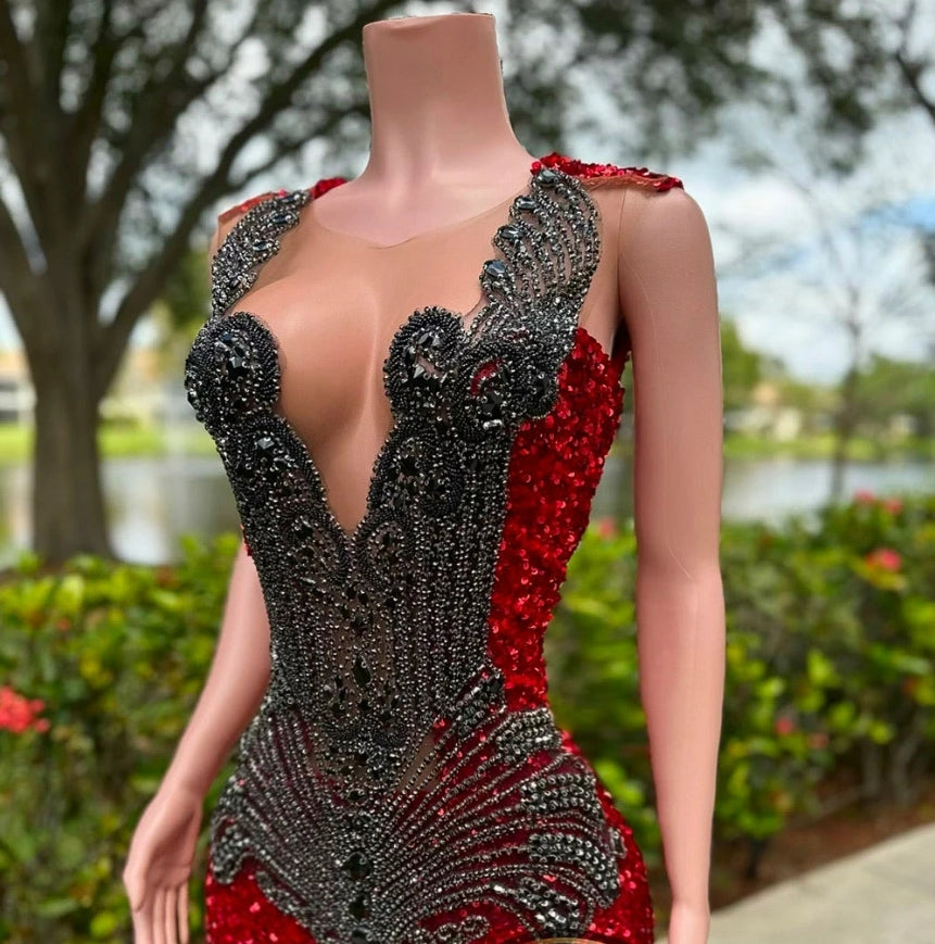 Luxurious Red Sequins Mermaid Prom Gown with Black Rhinestone Beads Long Black Girls Senior Prom Dresses 2025 Customized