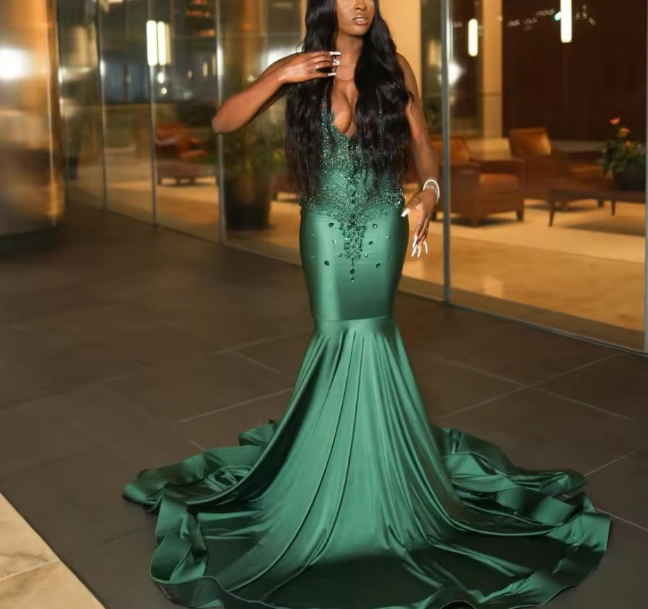 Customized Emerald Green Long Prom Dress For Black Girls Crystal Beaded Mermaid Party Gowns