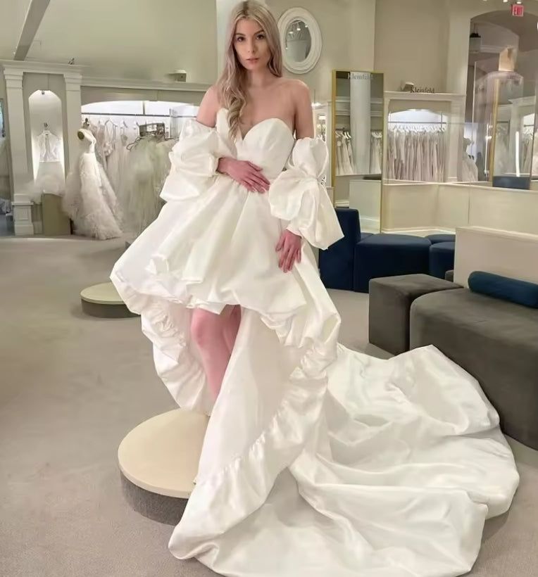 Sweetheart Hi-Low Satin Wedding Dresses Elegant Bridal Dress with Detachable Puff sleeves Ivory Long Wedding Bridal Gowns 2025