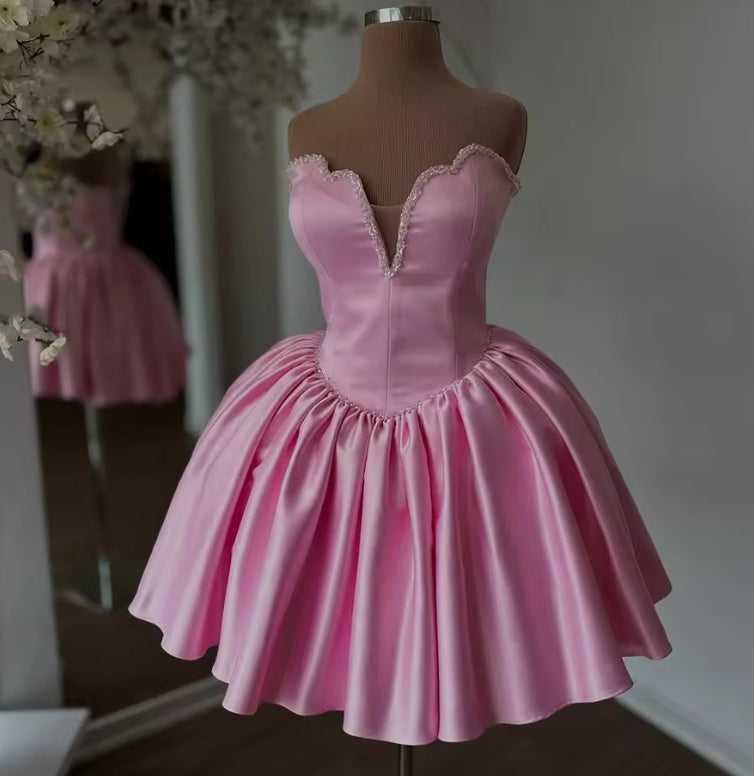 A-line Mini Satin Homecoming Dresses Sweetheart Sleeveless Prom Gowns Girl Birthday Dress Robe De Soirée Customized