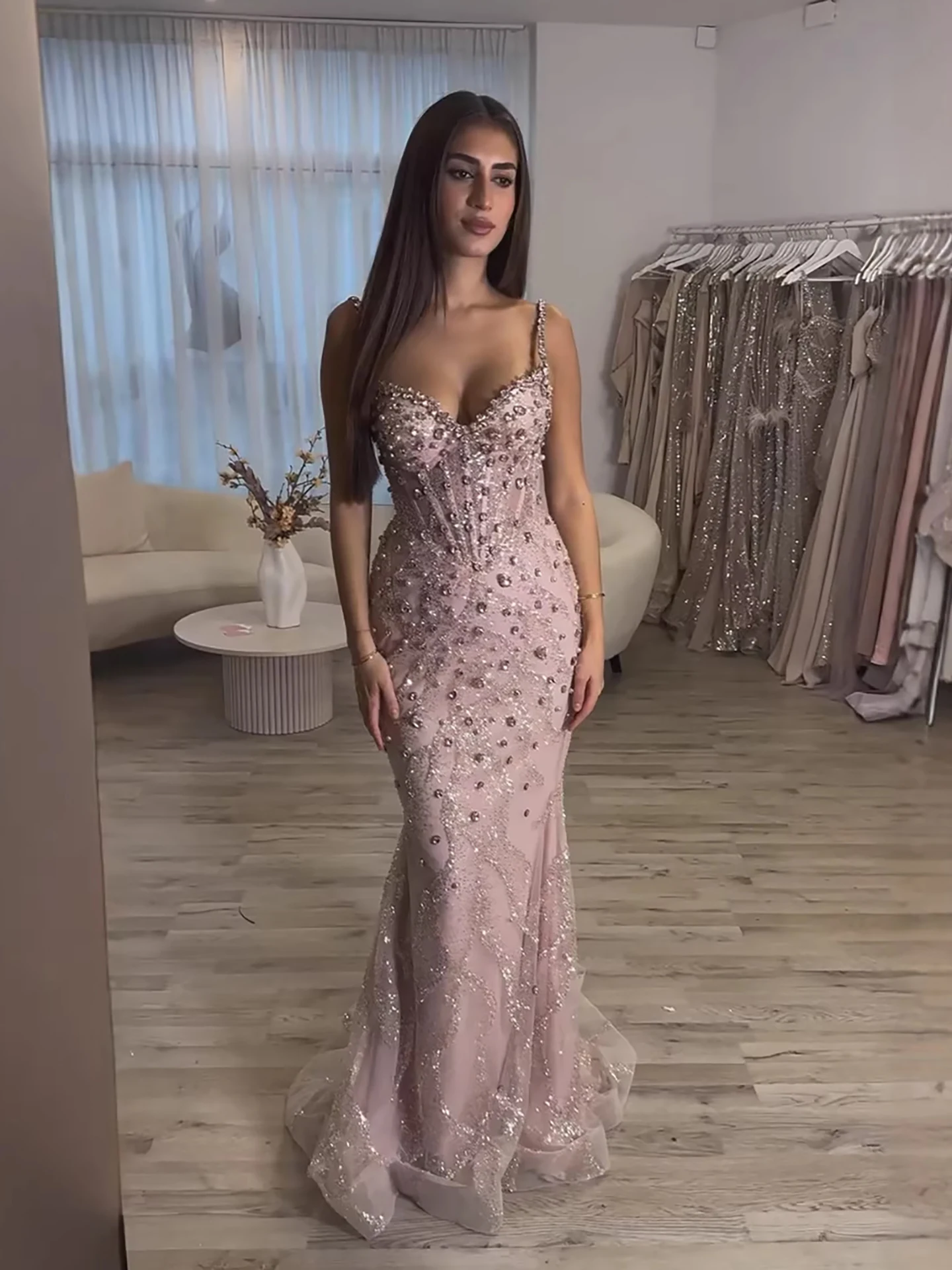 2026 Luxury Pink Beaded Crystal Mermaid Evening Dress Spaghetti Strap Gown For Formal Occasion