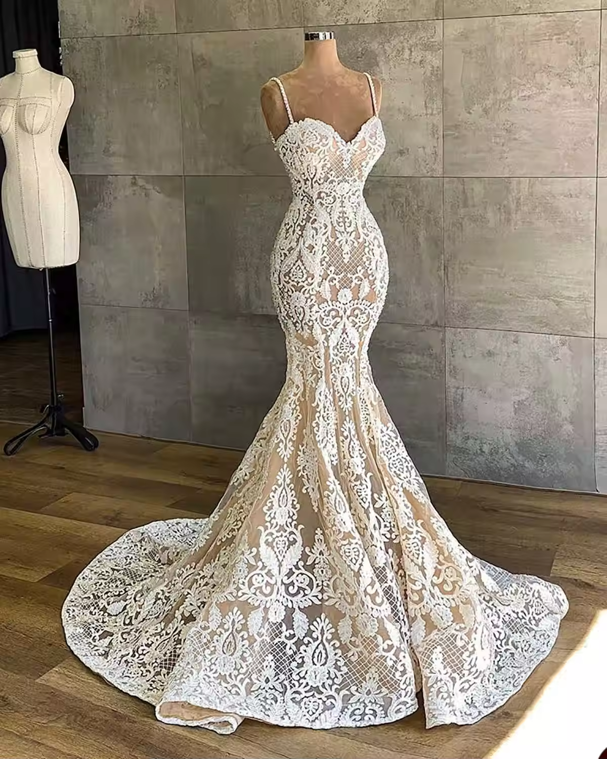 Elegant Mermaid Gown Wedding Dresses Flowers Pattern Lace Bridal Gowns Big Size Sleeveless Vestidos De Novia Custom Size Colour