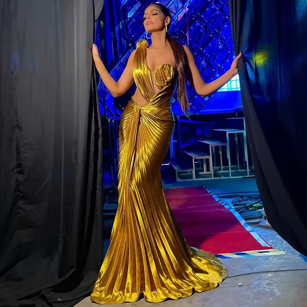 Gold Sexy Evening Dress Sleeveless One Shoulder Mermaid Evening Gown for Women Pleated Cutout Illusion Modern Formal Party Dress