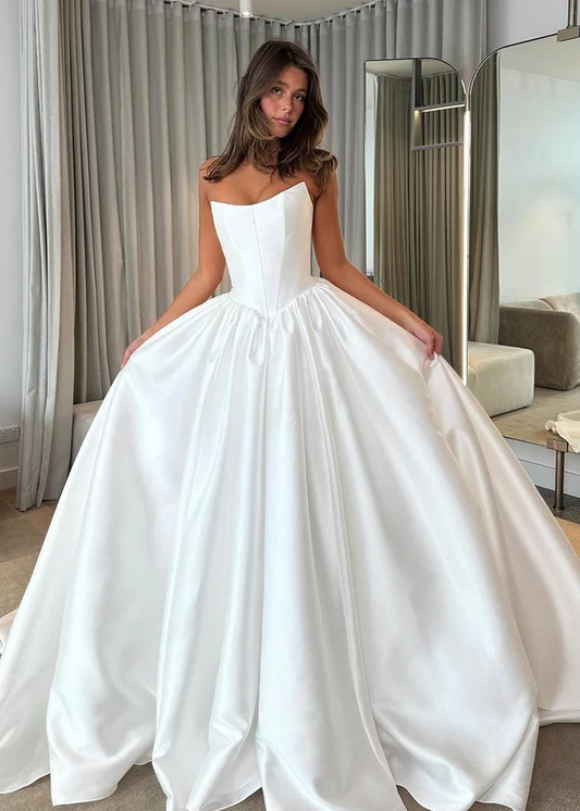 A Line Sweetheart White Satin Bridal Wedding Dresses with Long Train