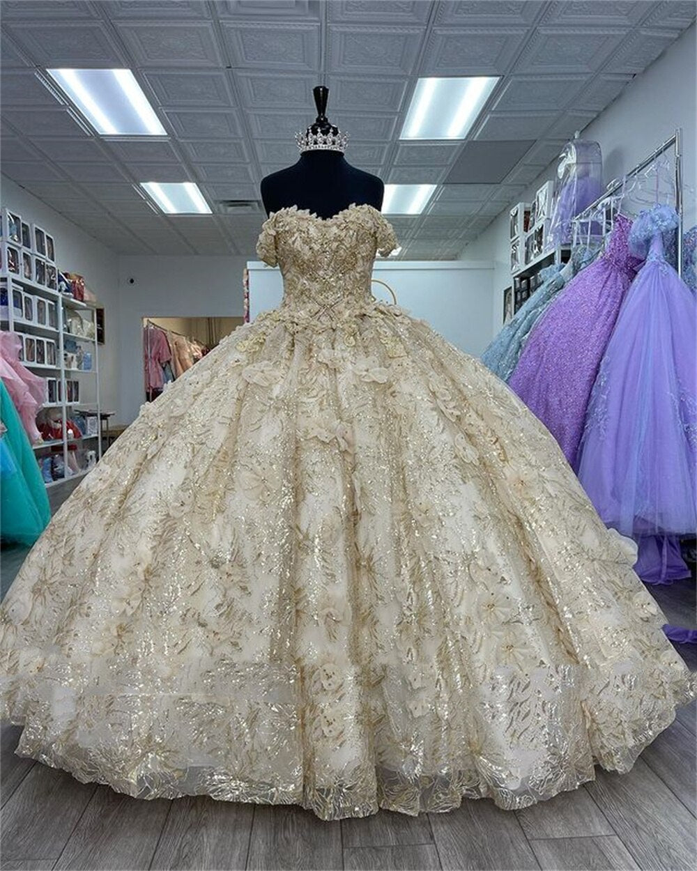 Charming Champagne Princess Ball Gown Quinceanera Dress Off Shoulder Appliques Beads Sweet Sequins Dress