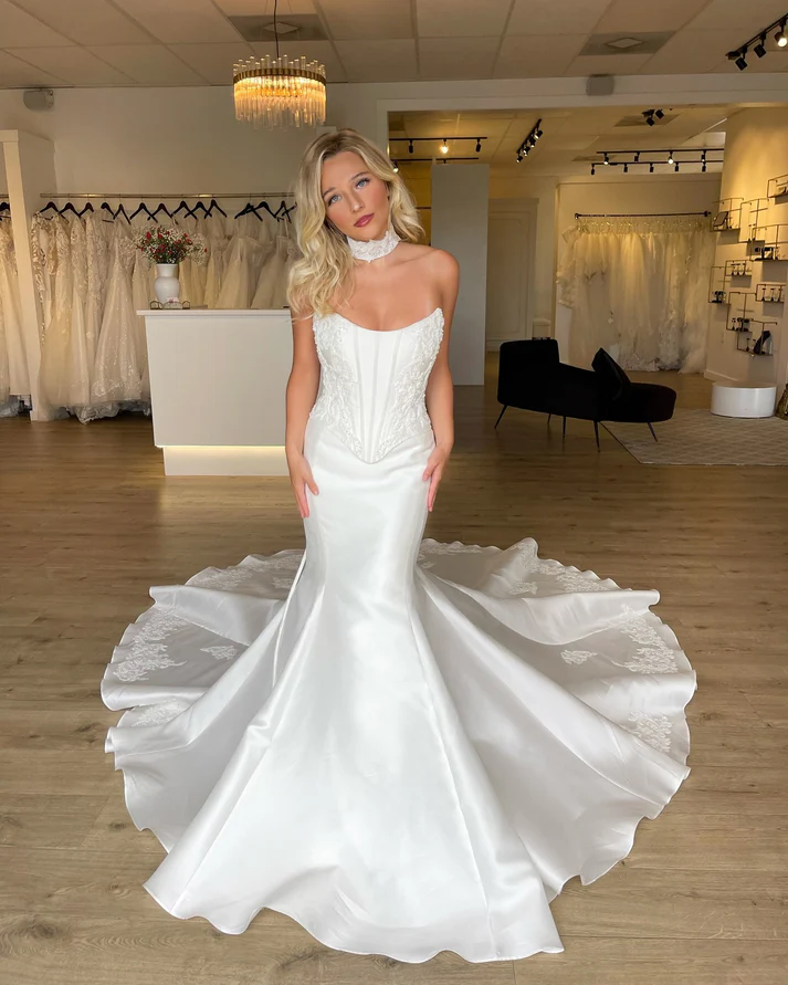 Satin Corset Lace Appliqued Wedding Dresses Mermaid Plus Size Wedding Gowns for Bride