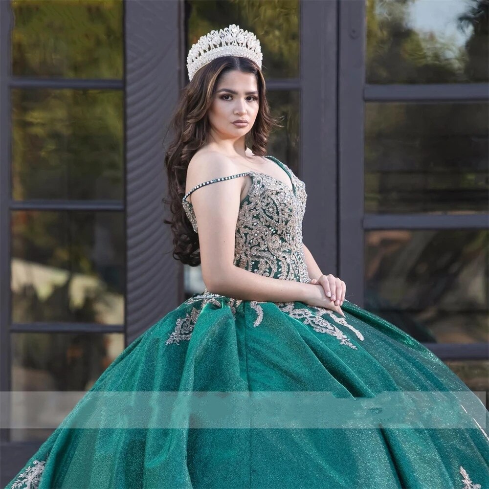 Hunter Green Off The Shoulder Quinceanera Dresses Appliques Birthday Party Gowns With Cape Pageant Graduation Sweet 16