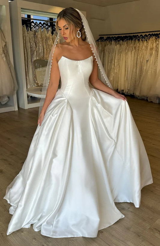 Women's White Satin A Line Corset Wedding Dresses Sweetheart Simple Bridal Wedding Gowns