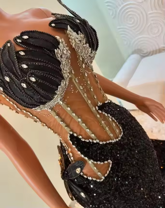 Black V Neck Long Prom Dresses 2025 Black Girls Beaded Crystal Customized Birthday Party Gowns Mermaid Evening Gowns