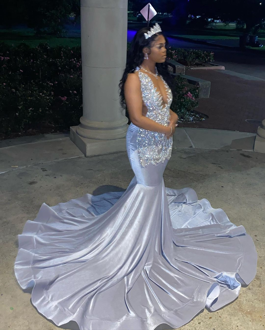 Long Prom Dresses Sexy Mermaid Style Luxury Beaded Diamond Black Girl Silver Prom Party Formal Gowns