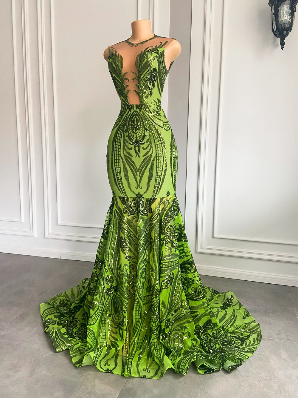 Long Sparkly Prom Dresses Sexy Mermaid Style Sheer O-neck Mint Green Black Girl Prom Gala Party Gowns