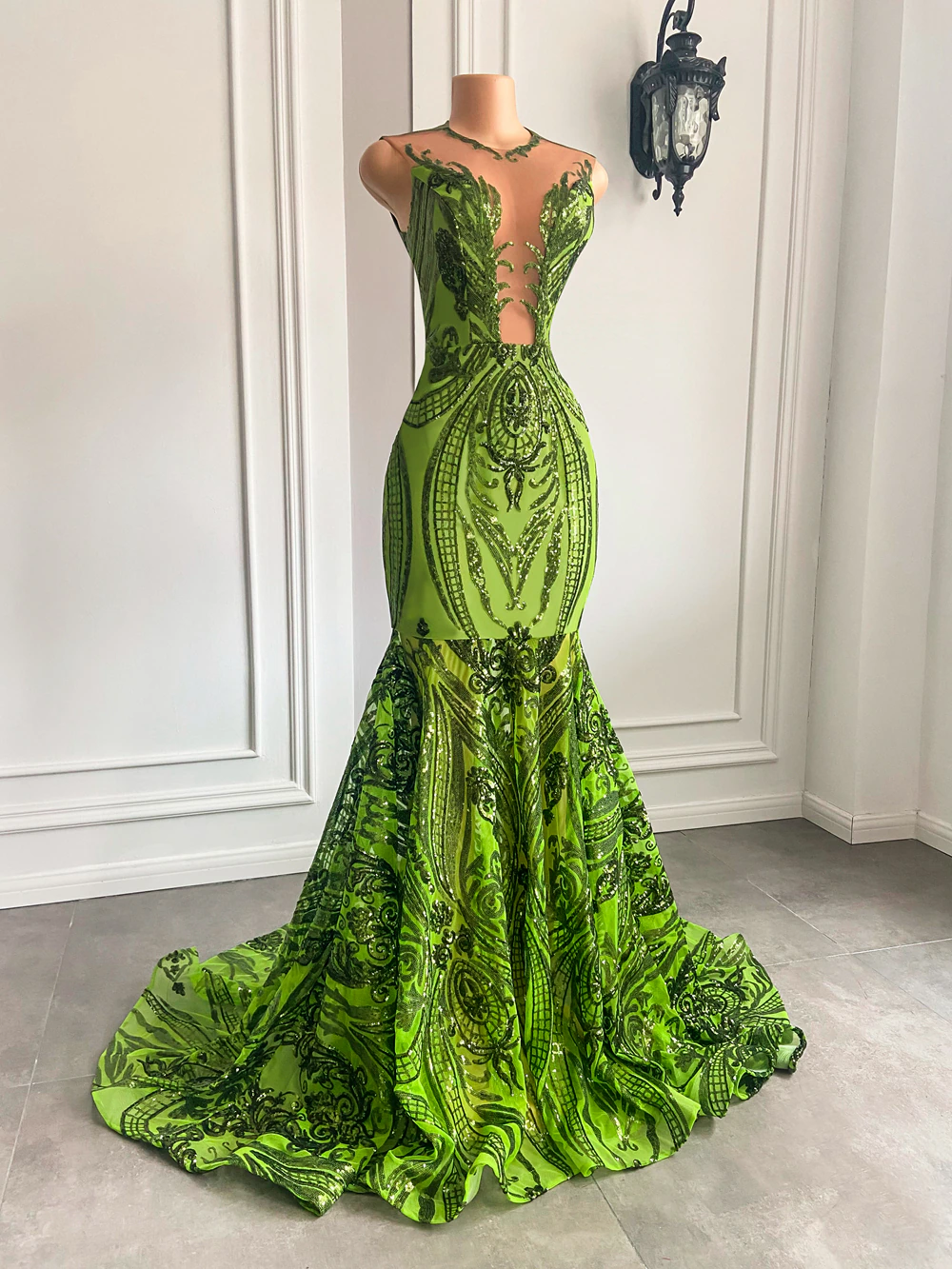 Long Sparkly Prom Dresses Sexy Mermaid Style Sheer O-neck Mint Green Black Girl Prom Gala Party Gowns