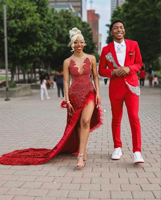 Red evening 2025 gown with train