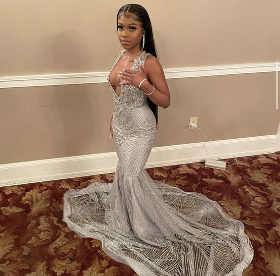 Shiny 2025 prom dress