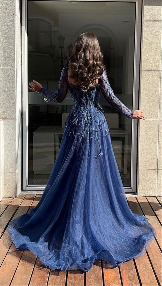 Women classic gowns Long Sleeves Evening Gown