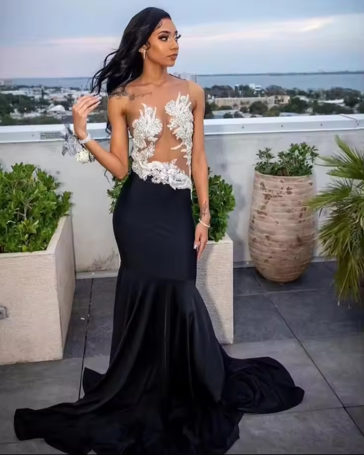 2025 Luxury Black Mermaid Long Evening Dress for Women Applique Crystyal Sheer Mesh Customized Formal Prom Gowns
