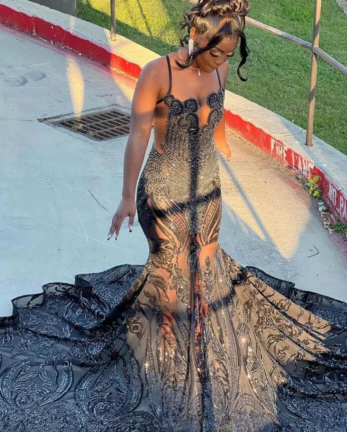 Luxury Trumpet Long Evening Formal Dress for Women Crystal Diamond Applique Black Girl Prom Queen Gown