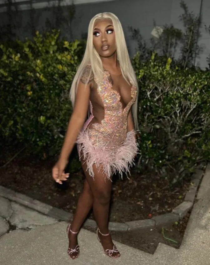 Sparkly Pink Short Prom Homecoming Dresses for Black Girl Diamond Feather Birthday Gala Gown