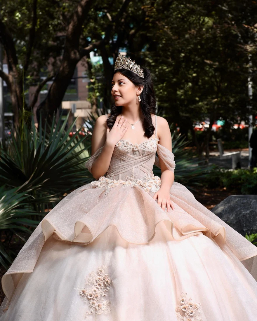 Sparkly Champagne Quinceanera Dress Ball Gown Spaghetti Appliques Beaded Mexican 16 Birthday Princess Gown