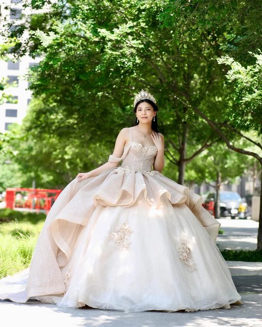 Sparkly Champagne Quinceanera Dress Ball Gown Spaghetti Appliques Beaded Mexican 16 Birthday Princess Gown
