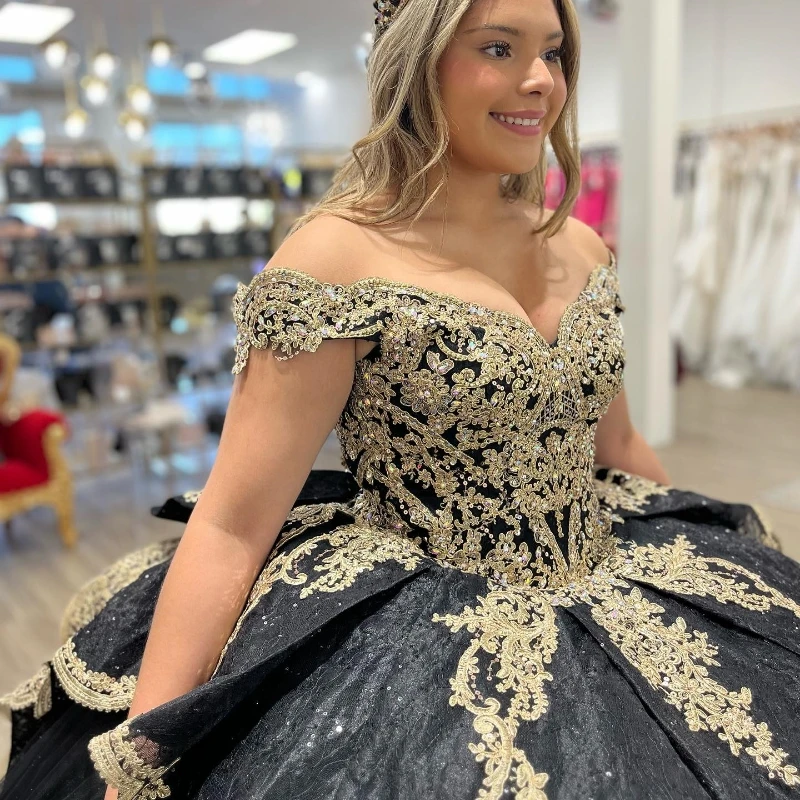 Luxury Black Sweetheart Ball Gown Quinceanera Dresses Gold Appliques Beads Sweet 15 16 Birthday Party Formal Wear Pageant