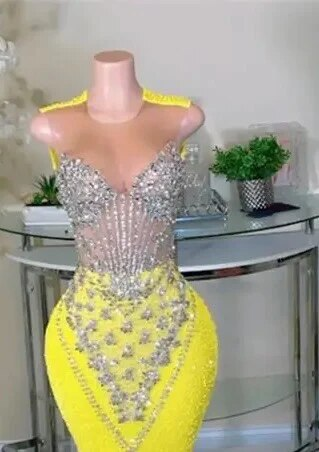 Sparkly Yellow Sequin Long Prom Dresses Black Girls Luxury Bead Diamond Mermaid Sheer Neck Formal Evening Party Gala Gowns