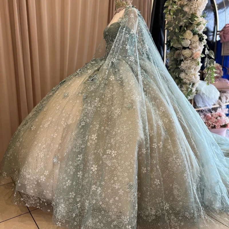 Shiny Quinceanera Dresses With Cape Ball Gown Sweetheart Lace Beading Tulle Lace-Up Backless Party Princess Sweet 16 Dress