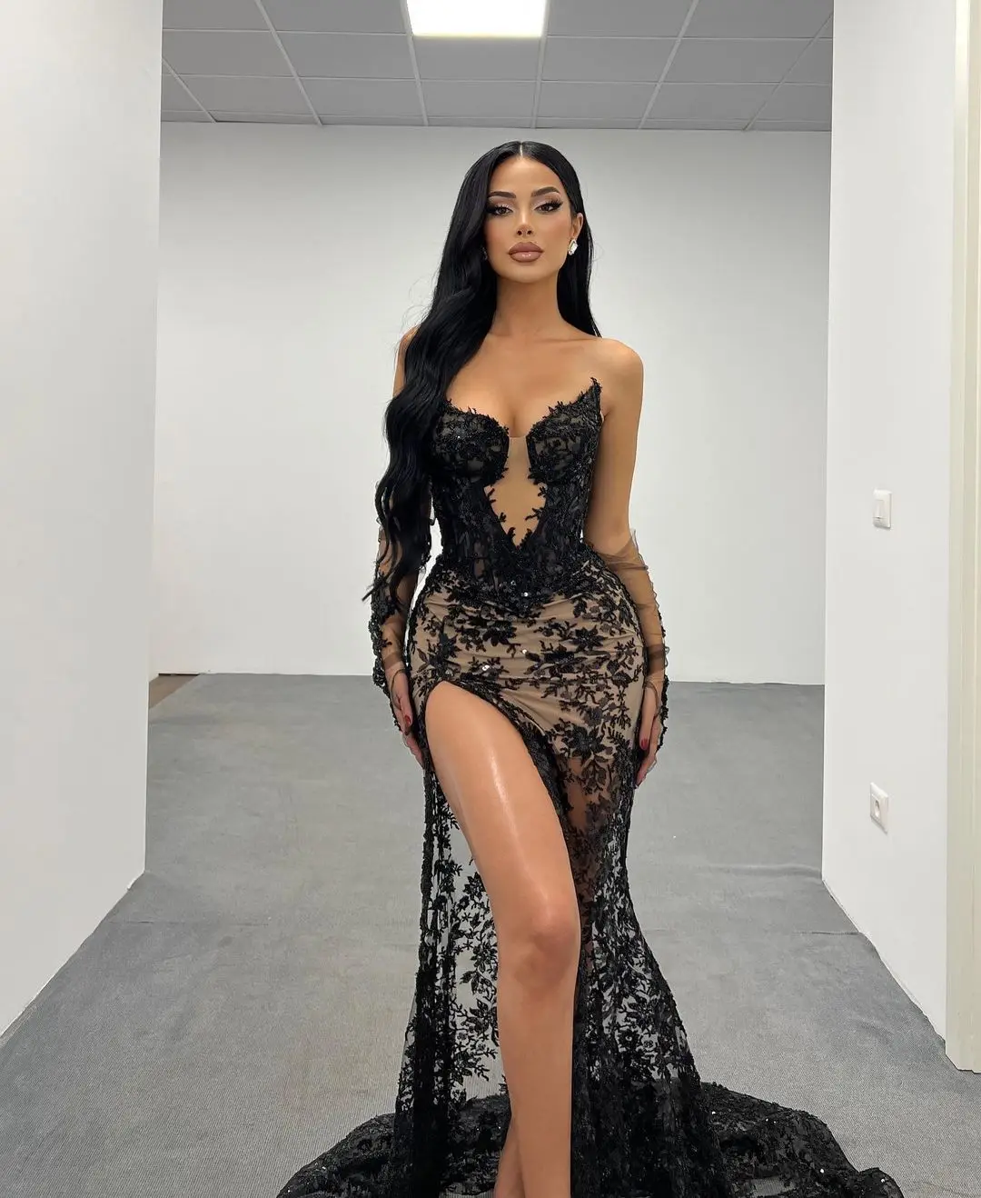 Classic Black Lace Evening Dresses with Detachable Sleeves Sexy Slit Appliques Mermaid Formal Gown Prom Party Dress Custom