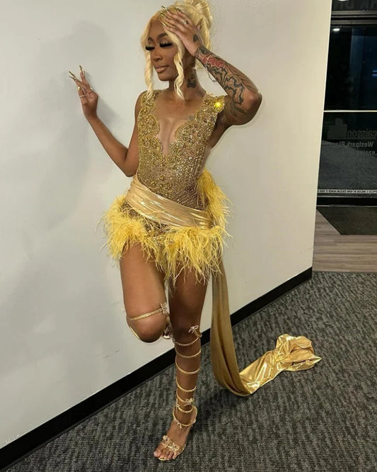 Sparkly Long Golden Diamonds Prom Dresses For Black Girls Glitter Beading Crystals Rhinestones Feathers Birthday Party