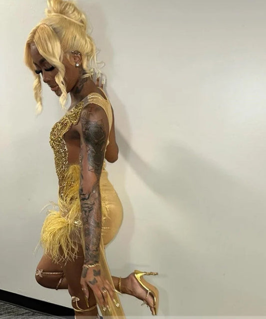 Sparkly Long Golden Diamonds Prom Dresses For Black Girls Glitter Beading Crystals Rhinestones Feathers Birthday Party