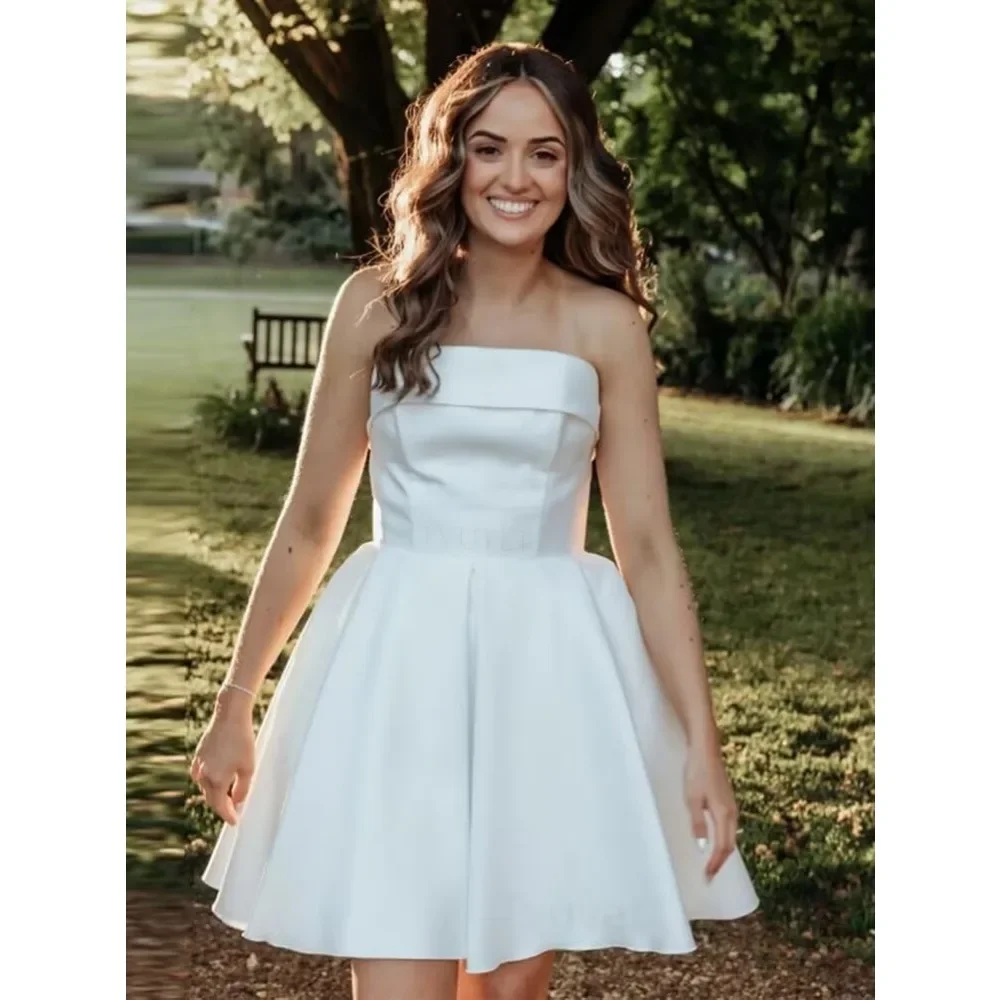 Elegant Strapless Short Prom Dress with Pockets Satin A Line Homecoming Dresses Formal Cocktail Evening Gowns