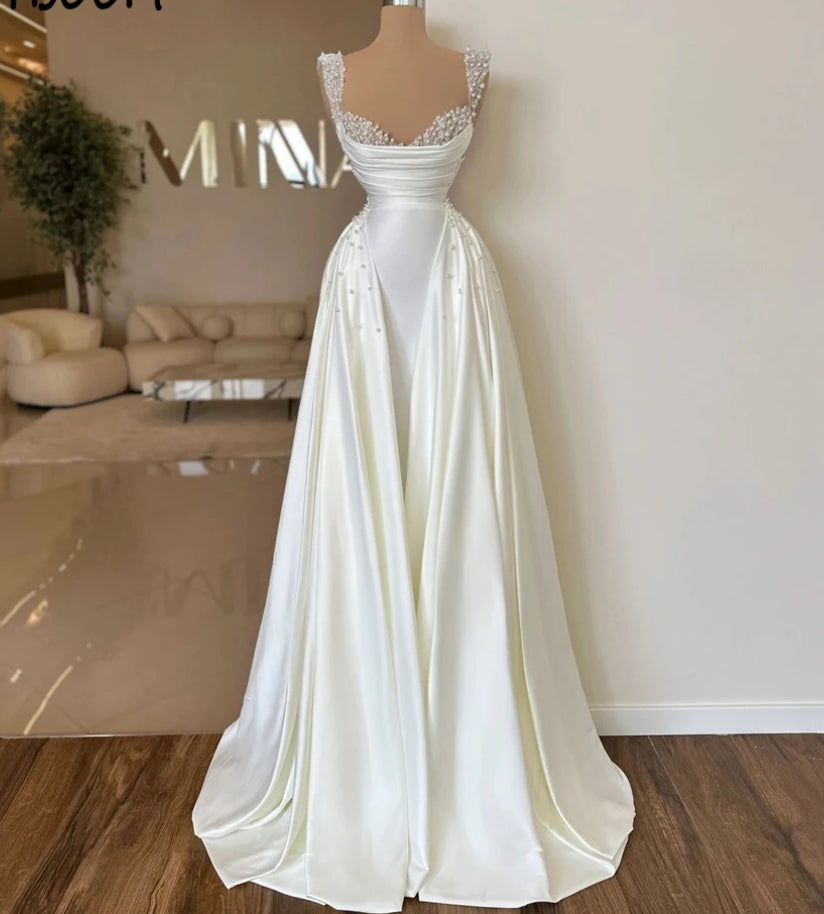 Luxury V-Neck Spaghetti Strap Pearls Sleeveless Wedding Dress Mermaid Floor Length Sweep Train Custom Made Bridal Gown