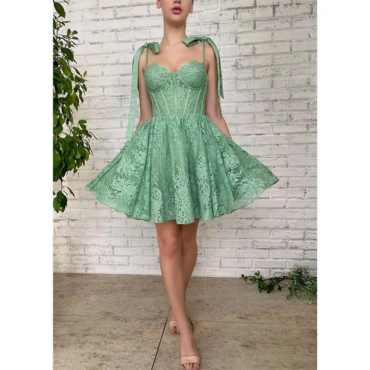 Elegant Green Short Homecoming Dresses Spaghetti Straps Lace Appliques Mini Cocktail Homecoming Dress Zipper Back