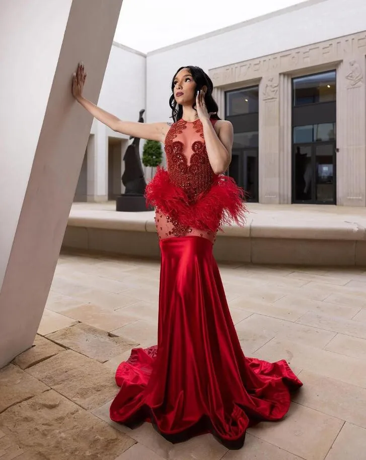 Red Sparkly Long Mermaid Prom Birthday Gala Dresses For Black Girl Luxury Diamond Feather Sheer Evening Ceremony Gown