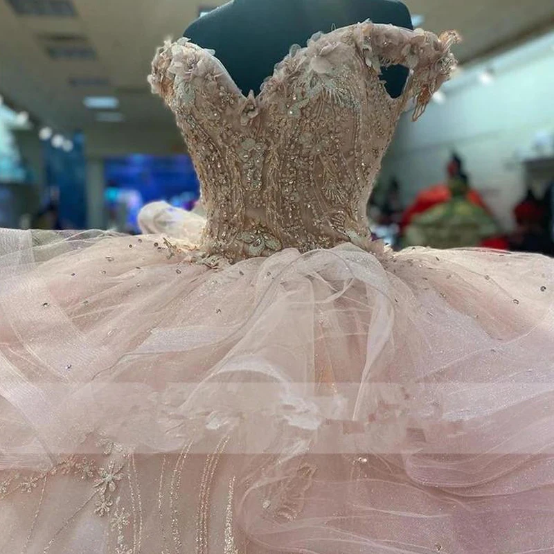 Light Pink Princess Quinceanera Dress Off Shoulder Appliques Sequins Flowers Party Sweet 16 Gown