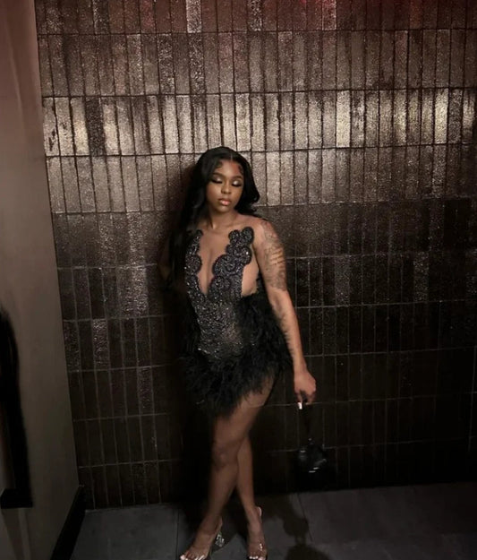 Black Elegant Graduation Gowns African Girls Glitter Diamante Pearls Decoration Party Dresses Short Sexy Feather Homecoming