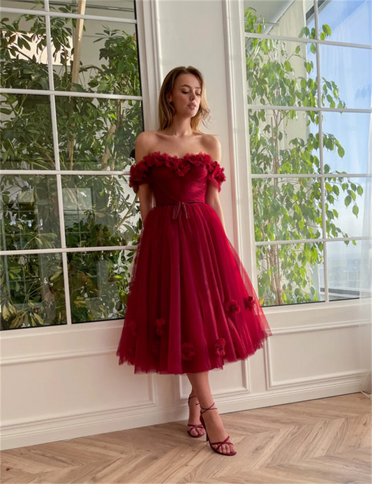 A-Line Cocktail Dresses for Women Floral Appliques Homecoming Dresses Elegant Off Shoulder Tea Length Tulle with Slit