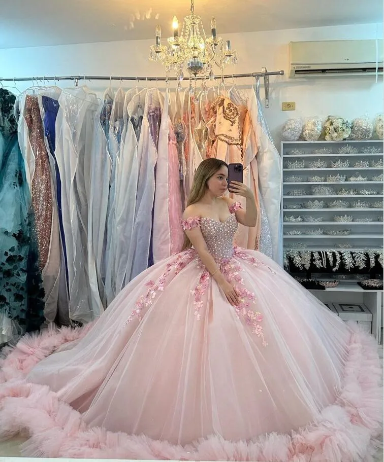 Sparkly Pink Princess Quinceanera Dresses Off Shoulder Luxury Crystal 3D Floral Applique