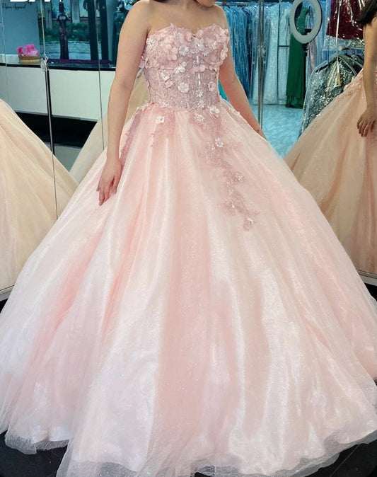 Pink 3D Floral Lace Strapless Ball Gown Strapless Appliqued Quinceanera Dress New Arrival