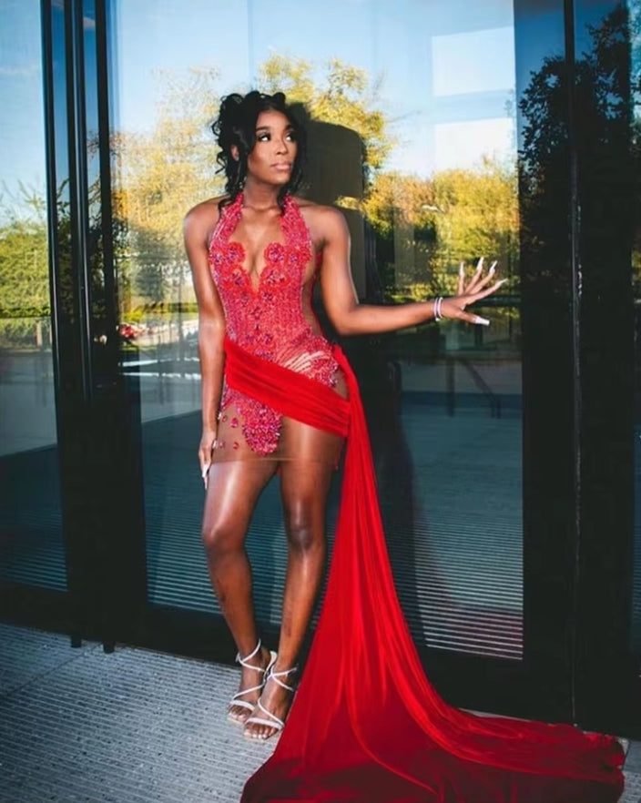 New Design Red Velvet Crystals Short Prom Dresses Halter Sparkly Rhinestone Crystal Birthday Party Cocktail Homecoming